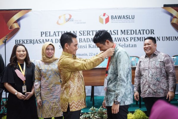 Pembukaan Pelatihan dan Sertifikasi Mediator Bawaslu se-Provinsi Kalimantan Selatan